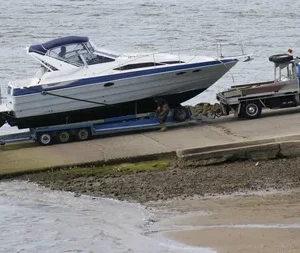 Boat Towing in Livonia