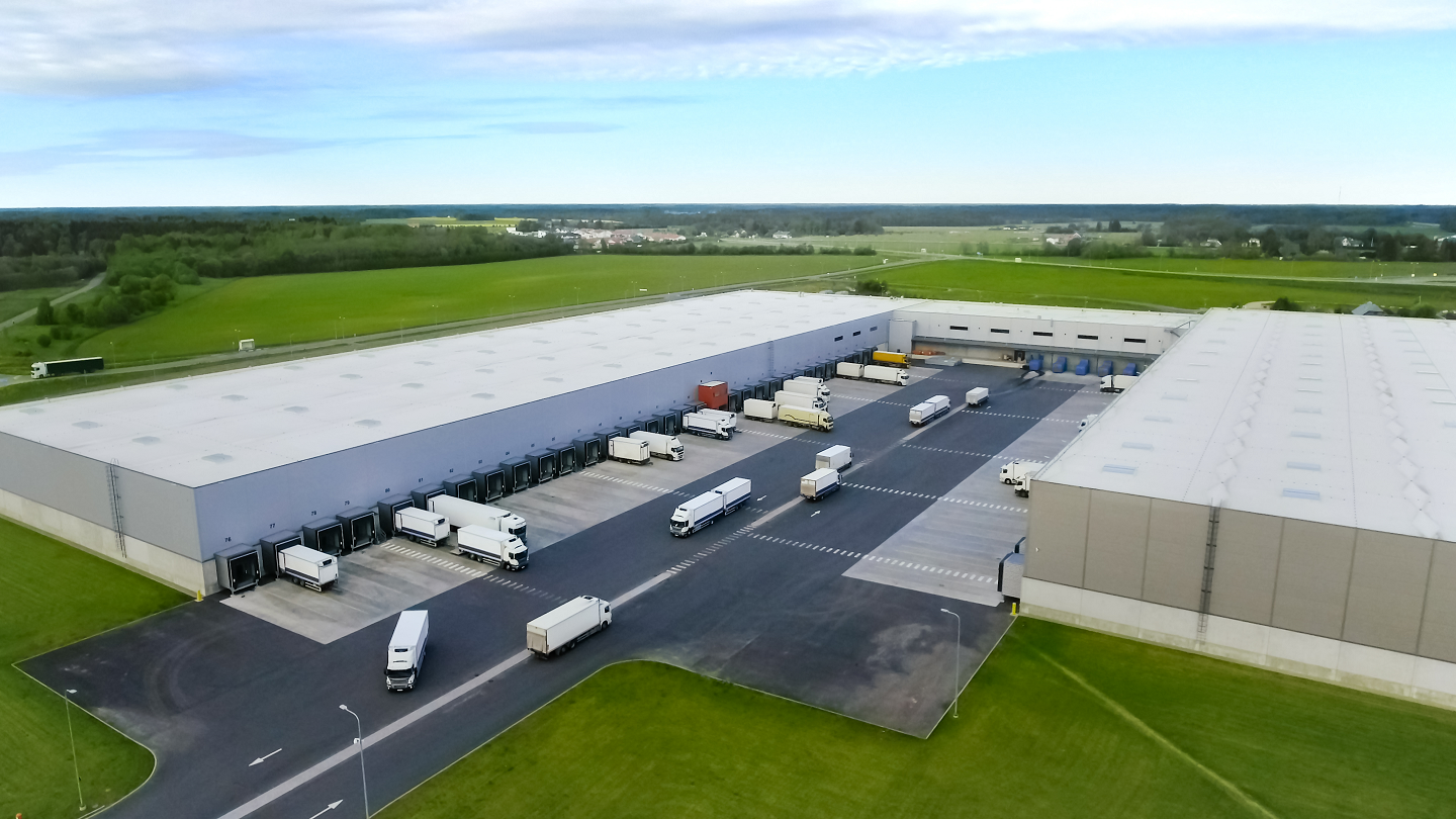 Reflecterende dak verf: slimme oplossing voor koelere gebouwen in Schaerbeek