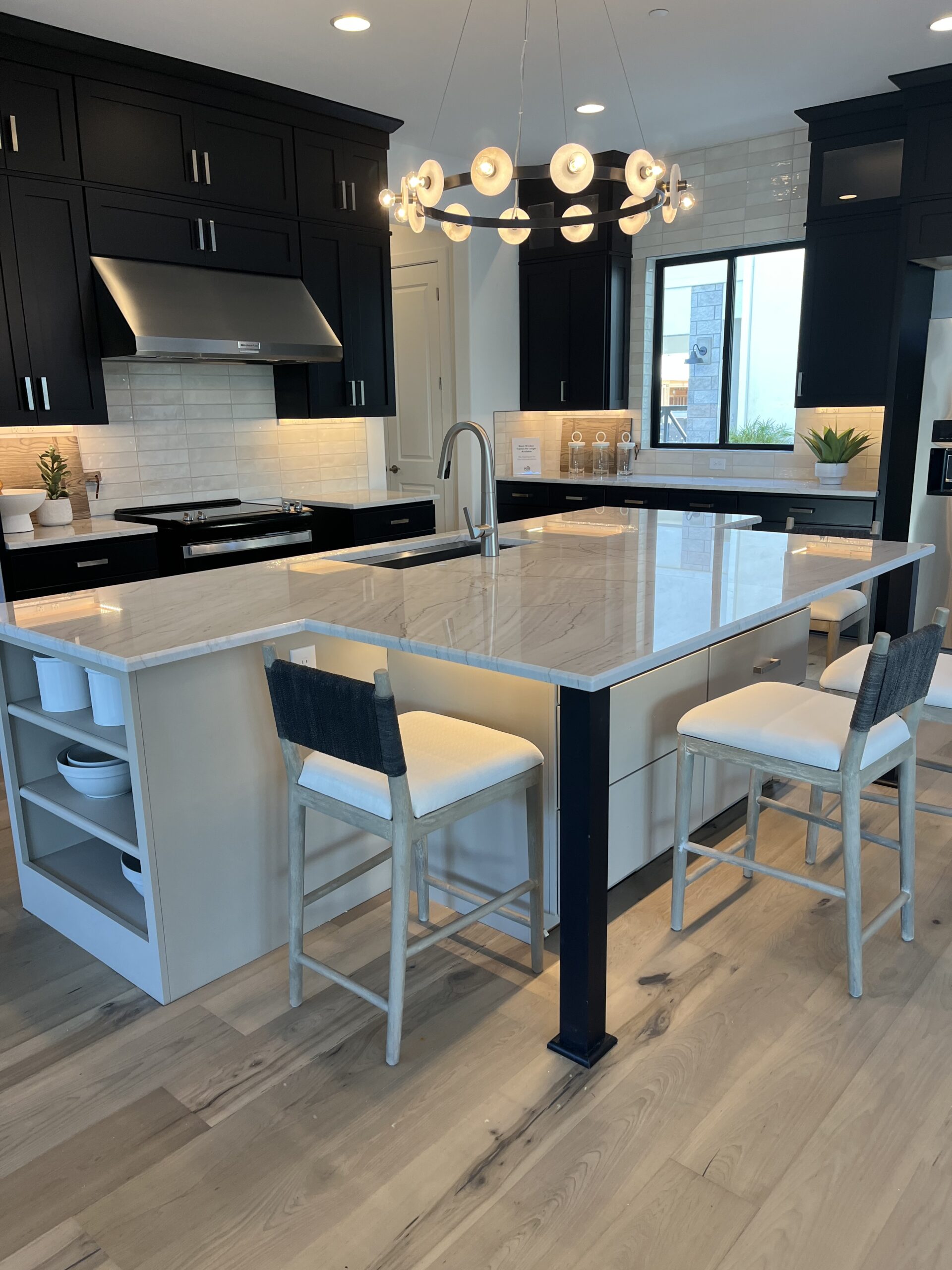Professional Custom Cabinets Chandler for Kitchens, Bathrooms & More